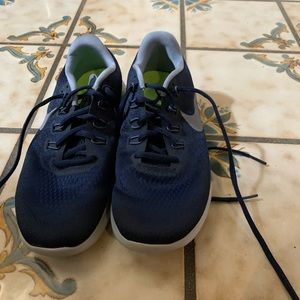Navy blue Nike free runs